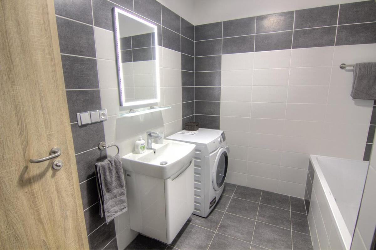 Zim-Let Lipno Apartamento Frymburk Exterior foto
